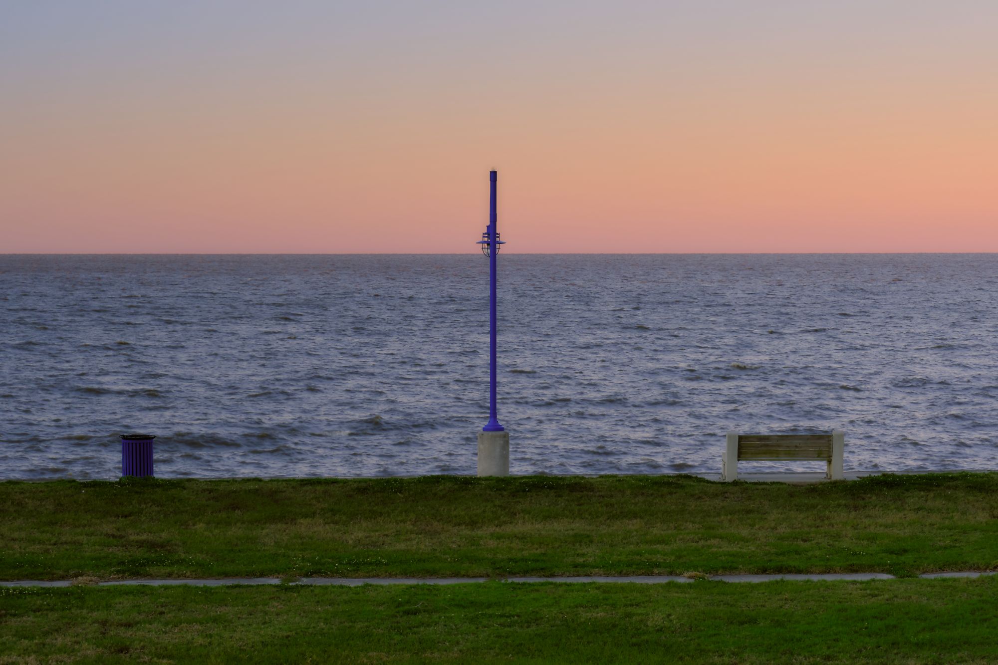 Photo of lamp on the shore of New Orleans